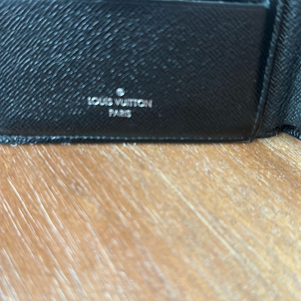 Louis Vuitton Authentic Guaranteed men’s wallet.